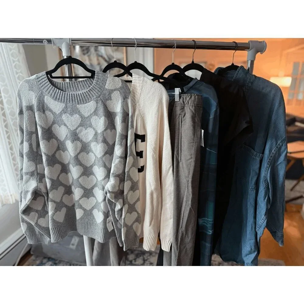 NWT Old Navy SoSoft Grey and White Heart Pattern Sweater
